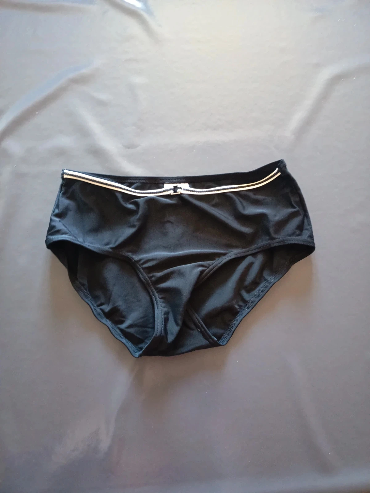 Maié de banho preto e branco – photo 2
